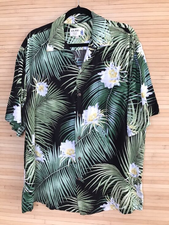 Iolani Other - IOLANI Hawaiian Shirt Vintage sz L Short Sleeve Black Green Floral Front Pocket